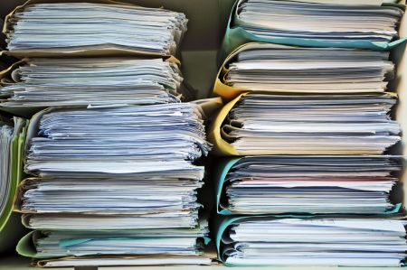 Niszczenie materiałów biurowych a KPO w BDO - Czy przekazanie materiałów biurowych do niszczenia wymaga wystawienia karty przekazania odpadu?
